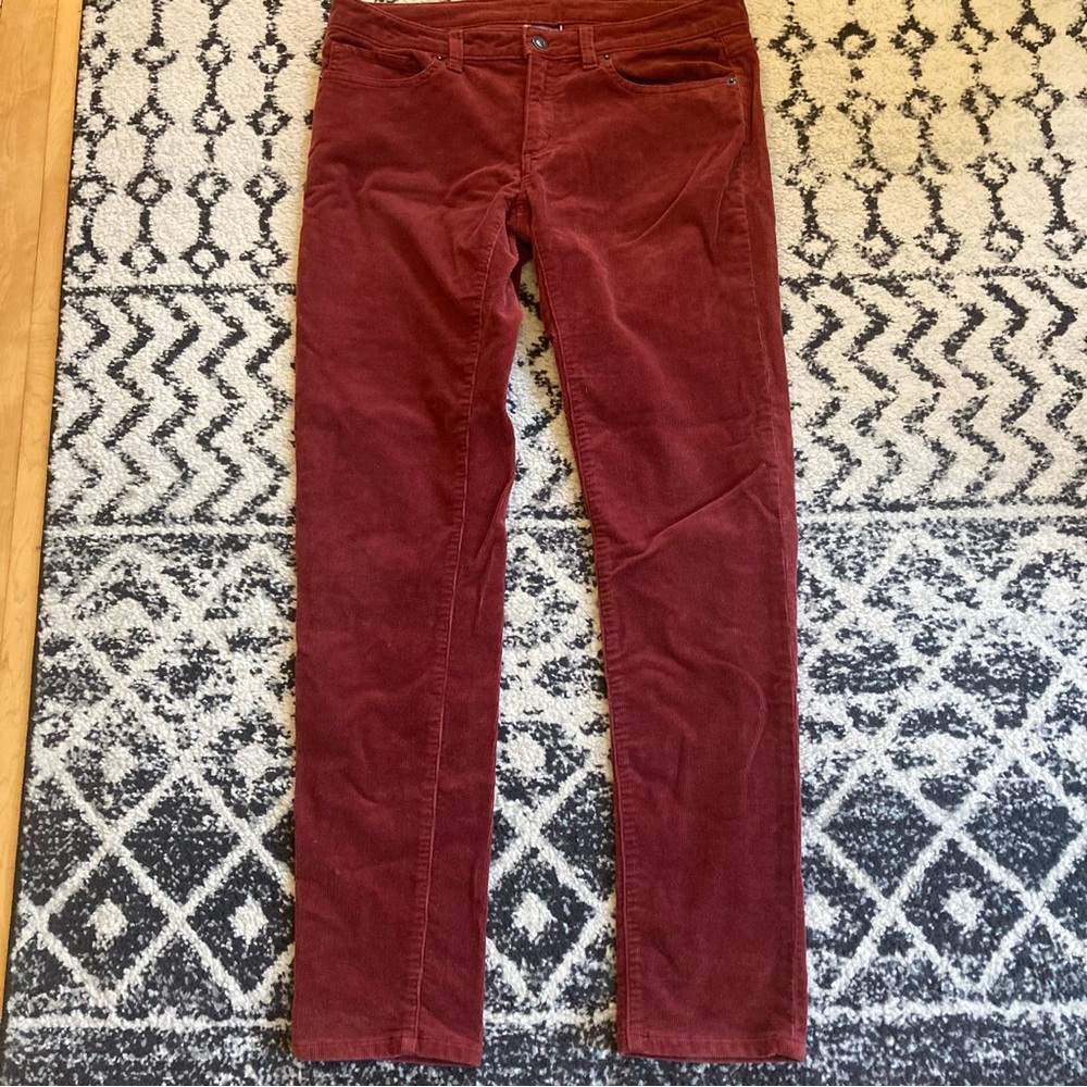 Patagonia Women's 29 Red Corduroy Pants Slim Straight Organic Cotton Casual EUC
